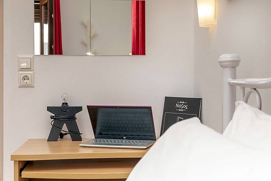 NAXOS DIAMOND Studios Apartments