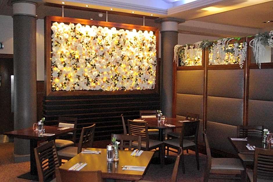 Fletcher's Restaurant Bar & Rooms