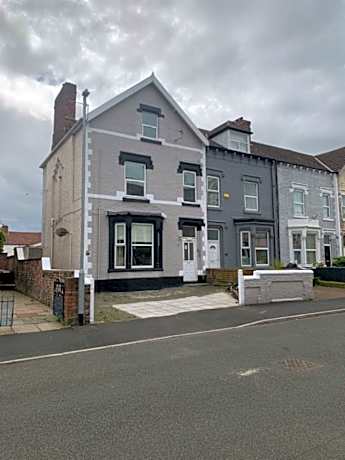 MARLEY MANSIONS APARTMENT - Clarendon