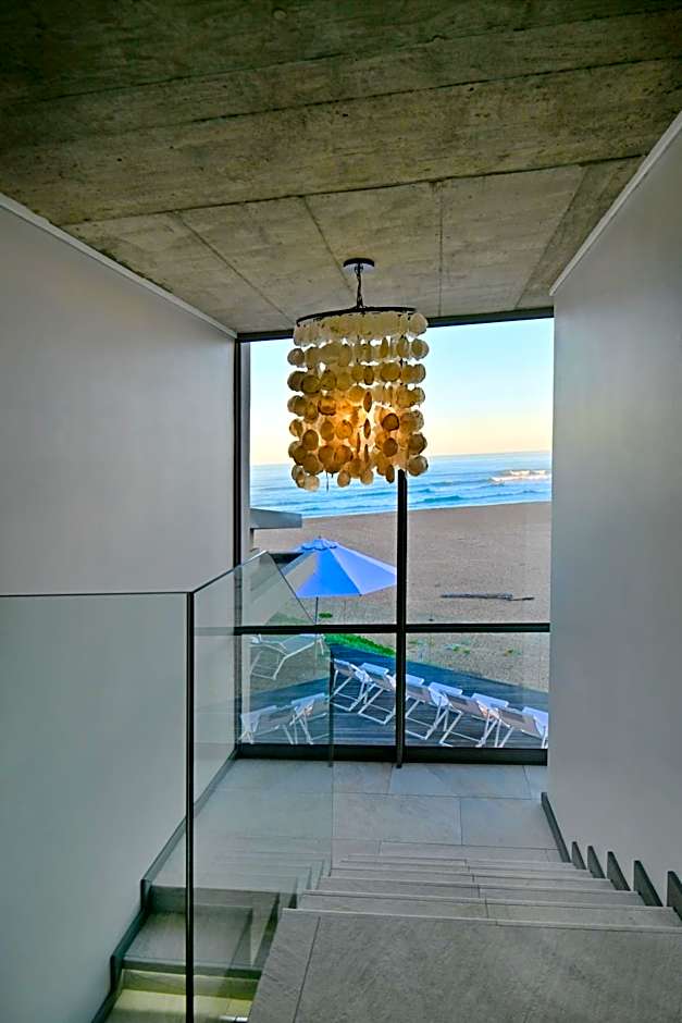 At Last Glentana Beach Manor