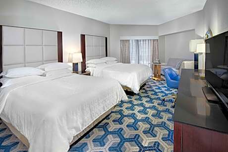 Deluxe Queen Room with Two Queen Beds