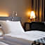 Expo Hotel