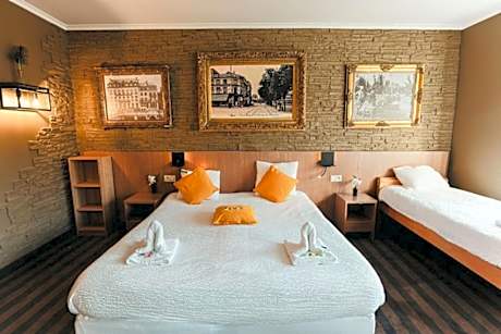 Deluxe Double or Twin Room