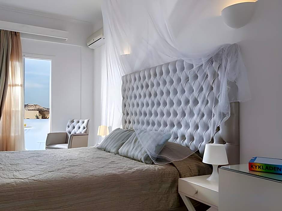 Daedalus Hotel