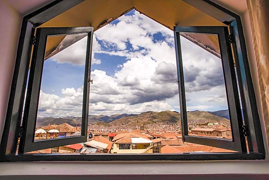 Cusco Plaza Nazarenas