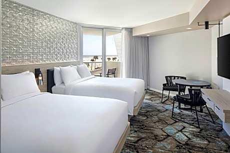 Oceanview Low Floor, Guest room, 2 Queen, Balcony