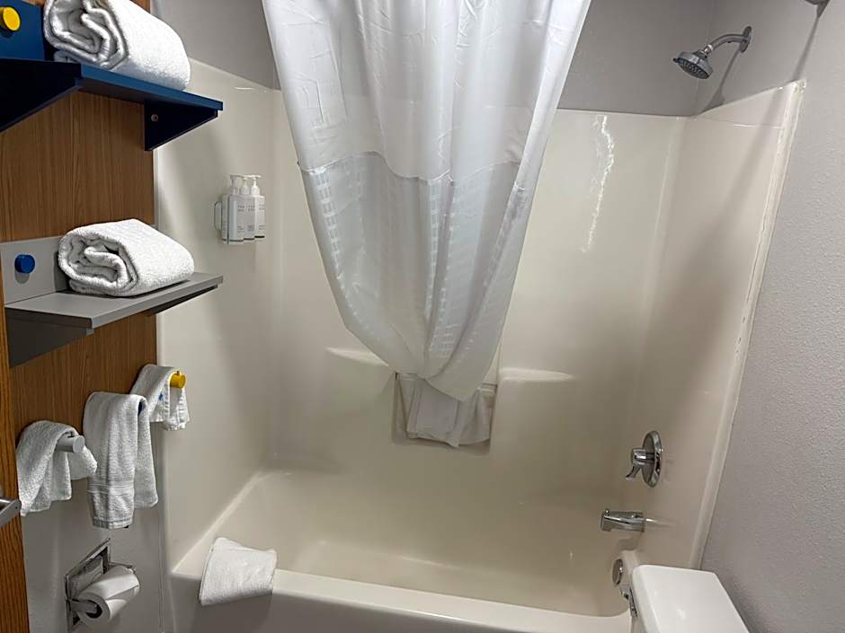 Microtel Inn & Suites By Wyndham Sioux Falls