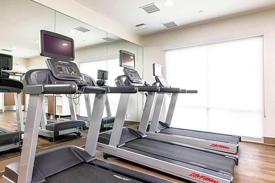 Holiday Inn Express & Suites - San Jose Silicon Valley By IHG