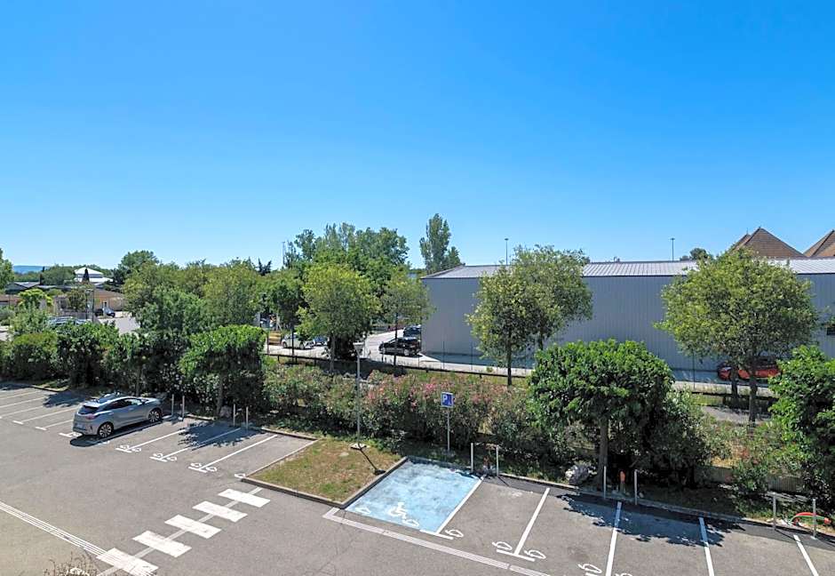 B&B HOTEL Avignon 1