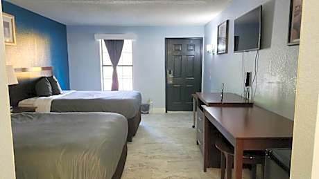 Double Room with Two Double Beds - Smoking