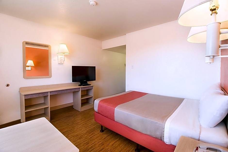 Motel 6-Pendleton, OR