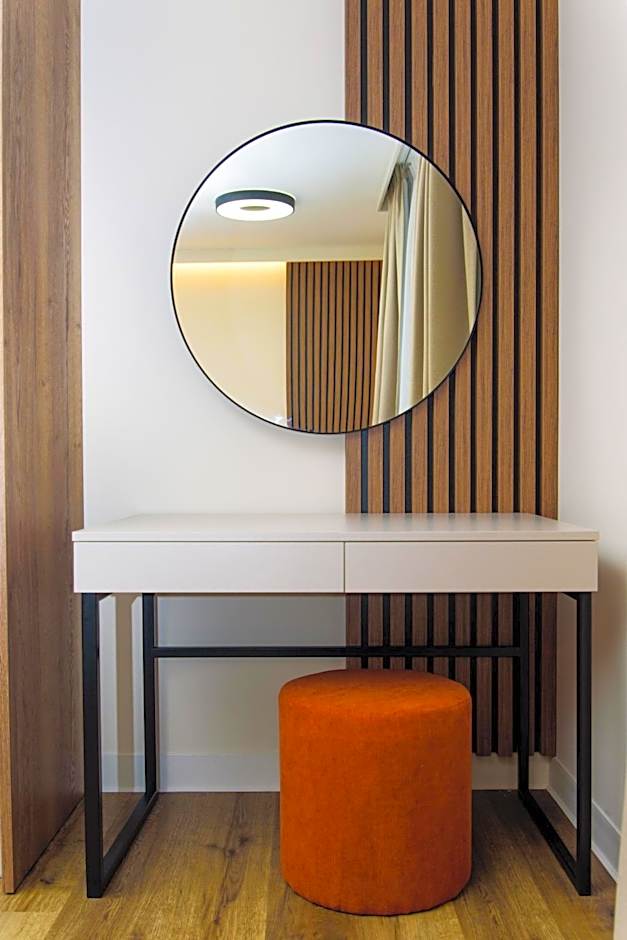 Hotel TwentyFour Living