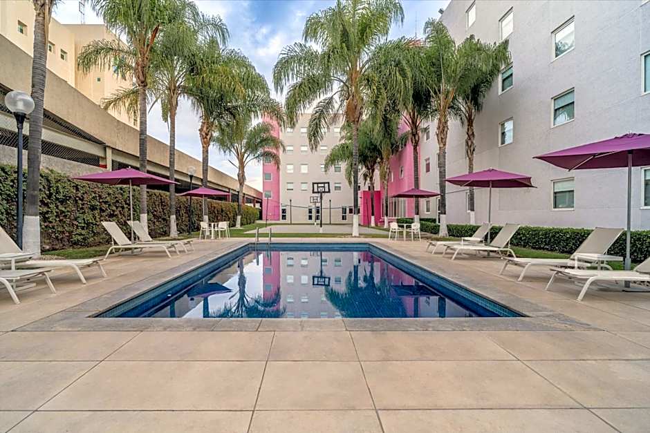 City Express Suites by Marriott Queretaro