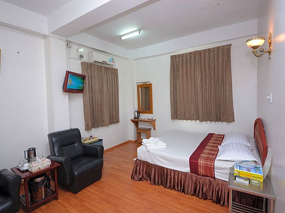 Photo 1 of 7 of Double Room