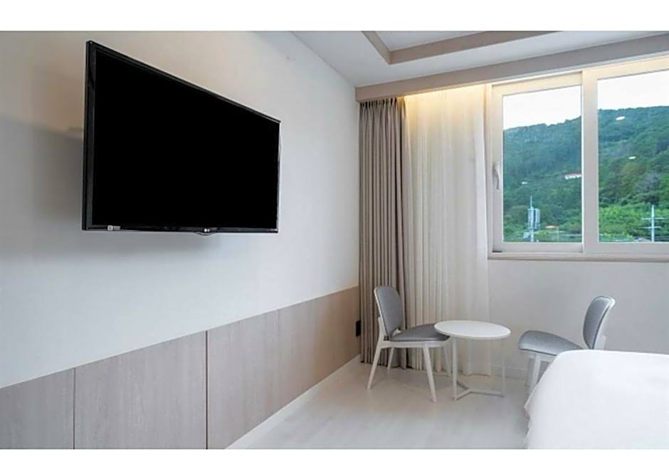 Geoje Mongdol Beach H Avenue Hotel