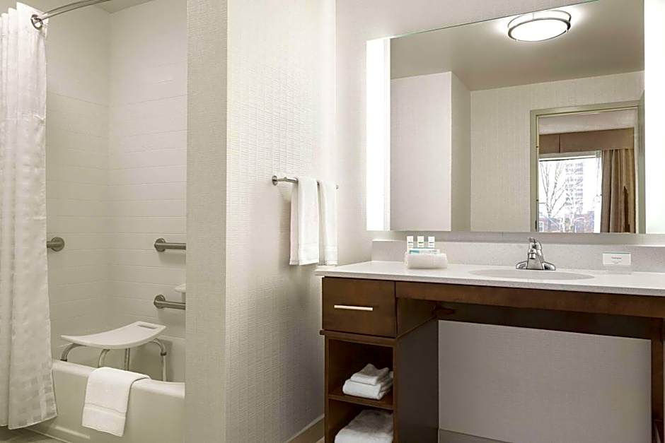 Homewood Suites By Hilton Arlington Rosslyn Key Bridge