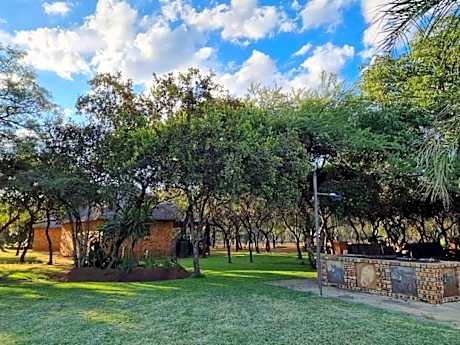 Unathi Game Lodge