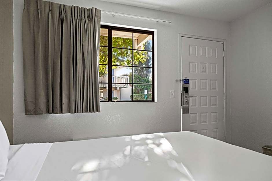 Motel 6-San Luis Obispo, CA - South