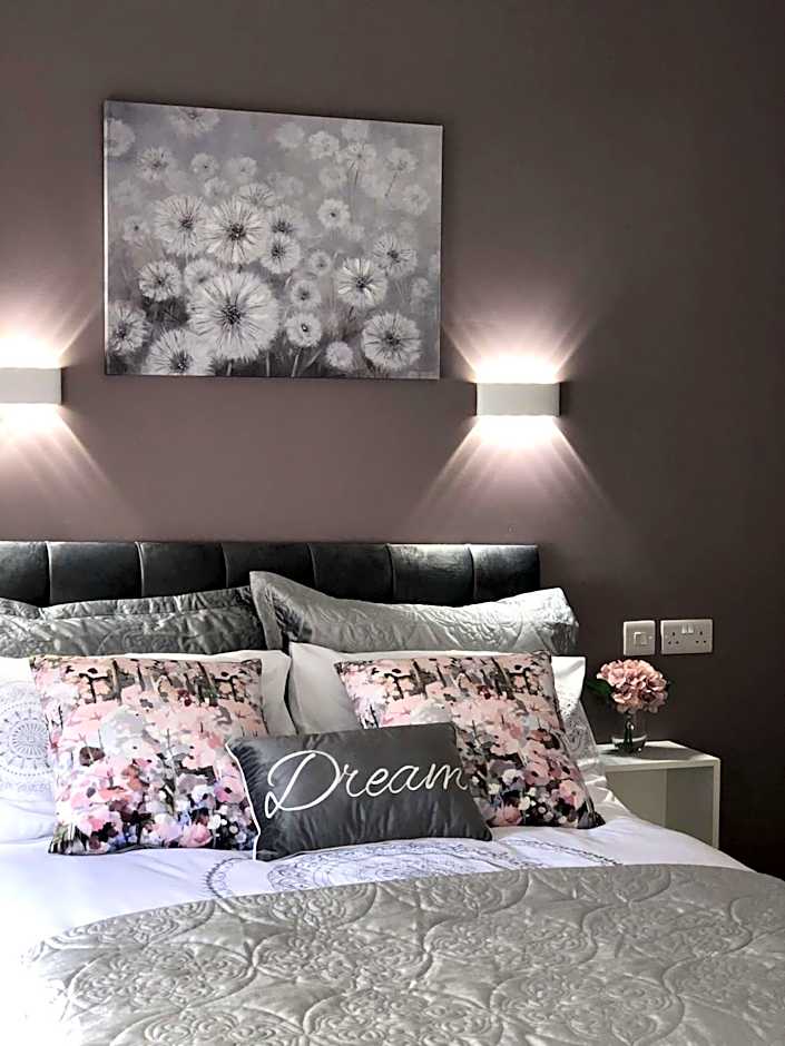 Atlantic Lodge, Main Street Ardara