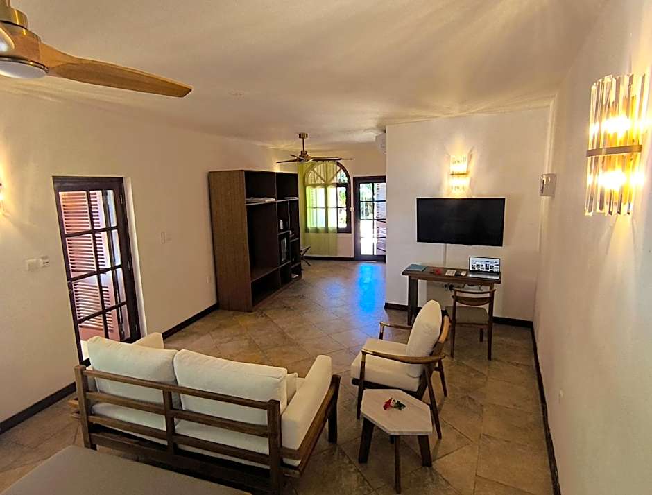 Castello Beach Hotel