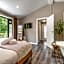 Charlesworth Lodges
