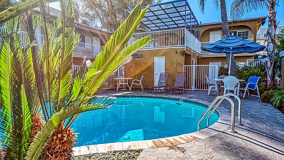 Hollywood City Inn
