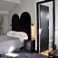Hotel Noir