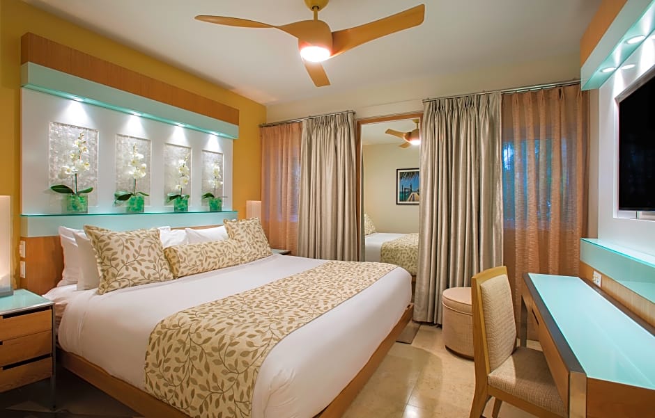 Santa Maria Suites Resort