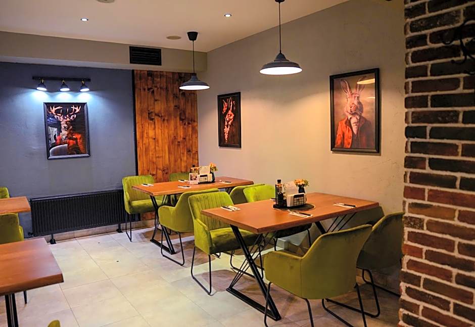 City House Family Hotel & Restaurant