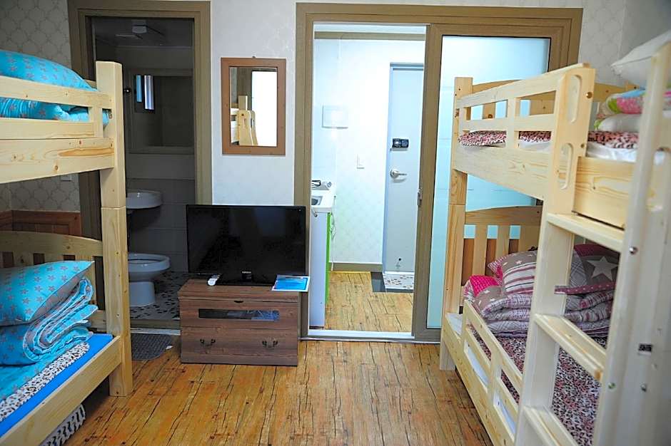 THE 1st Andong Hostel