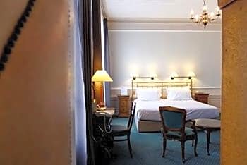 B4 Grand Hotel Lyon