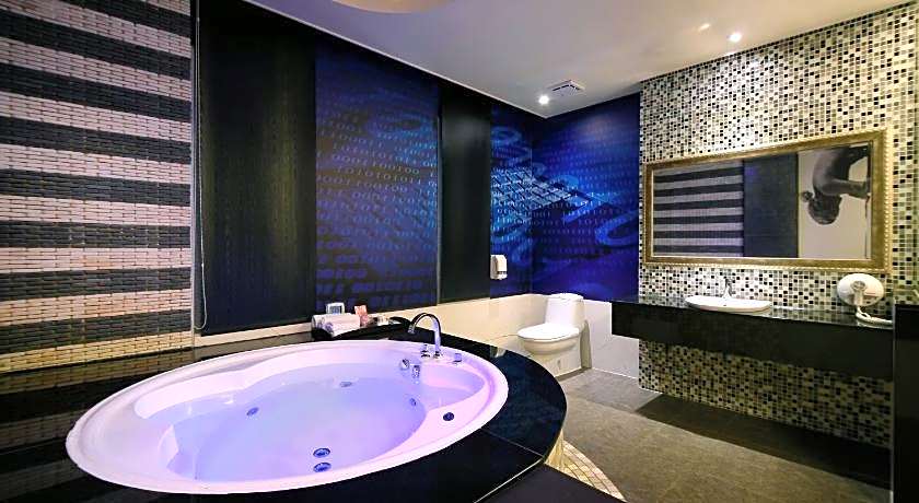 Sun Garden Ming Cheng Motel