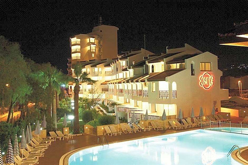 Sentinus Beach Hotel
