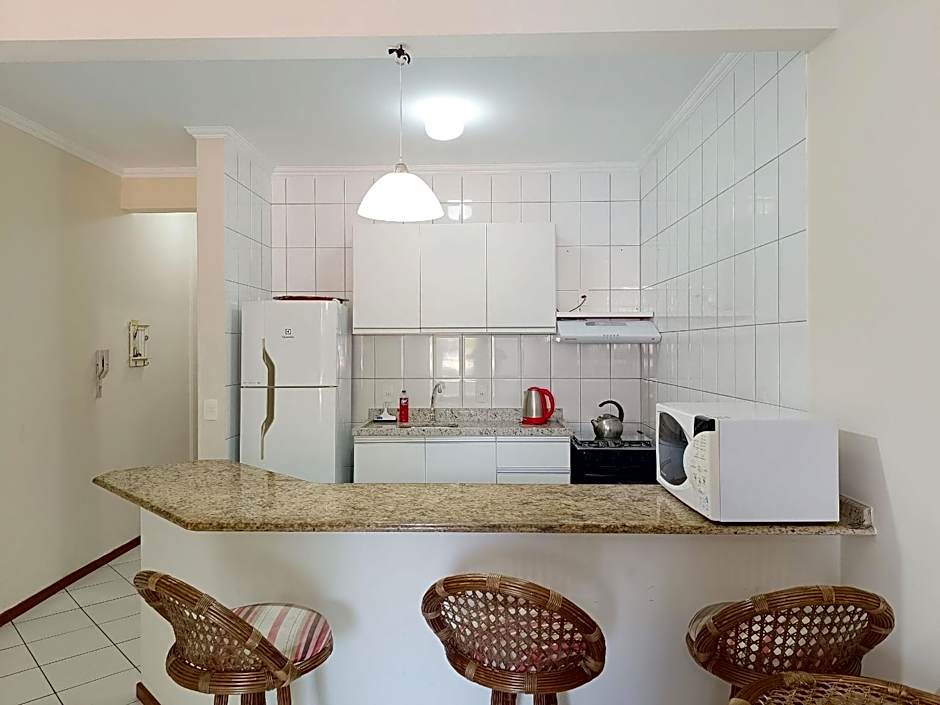 300m do mar no centrinho dos Ingleses - ISL103