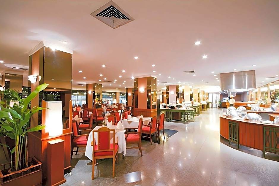 Bangkok Palace Hotel