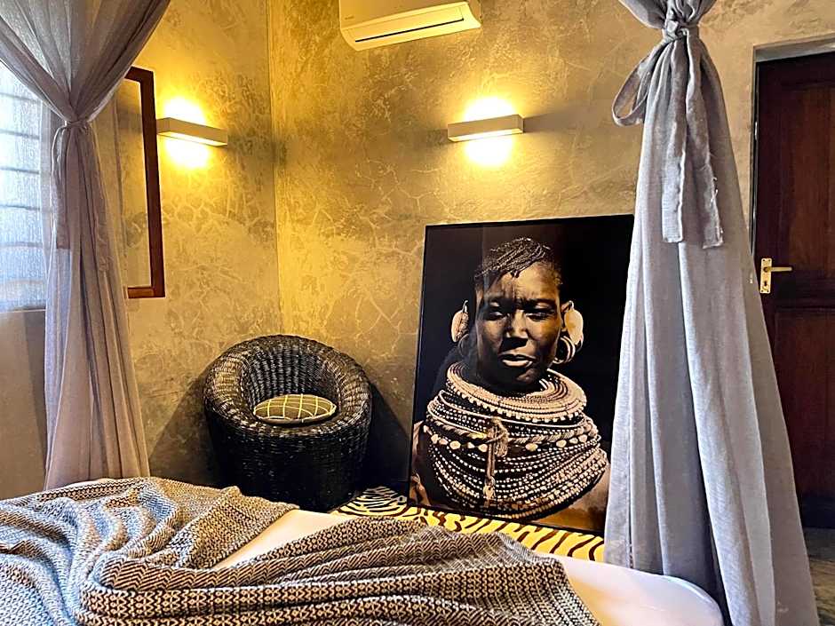 Joya' Beach Suites & Villa