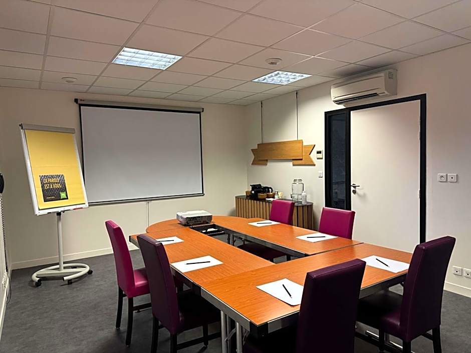 Hotel Ibis Styles Montargis Arboria