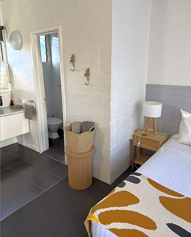 Mallacoota Hotel Motel