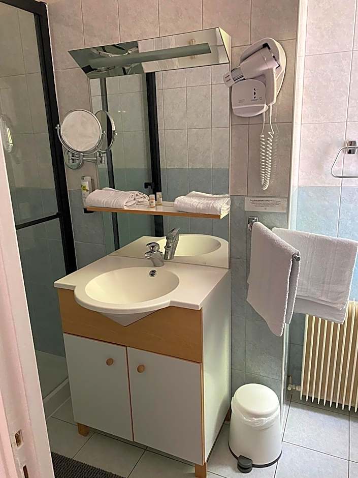 HOTEL LES MARRONNIERS