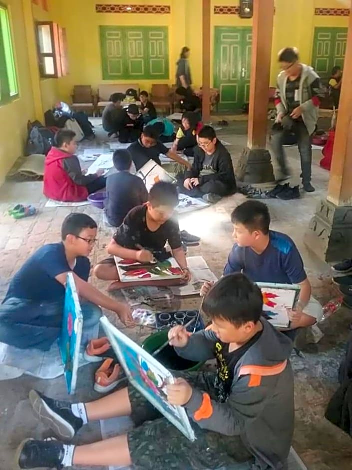 Sardi Homestay by ZUZU