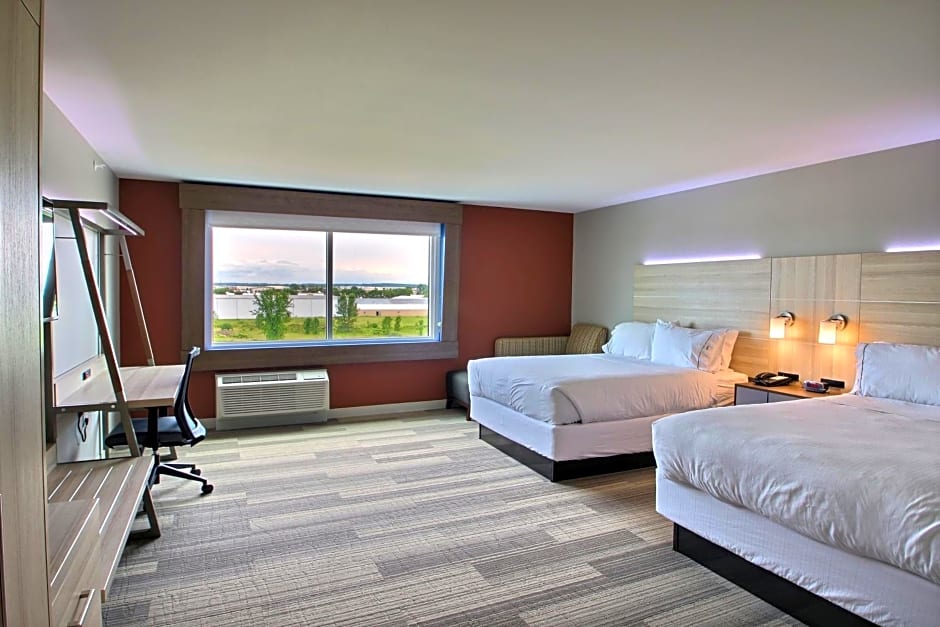 Holiday Inn Express & Suites Fond Du Lac