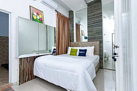 Urbanview Daniela Jambi by RedDoorz