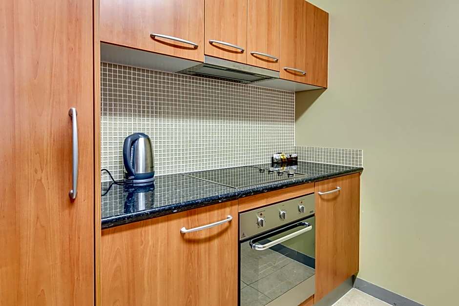 Hillcrest Apartment Hotel (formerly Central Hillcrest Apartments)