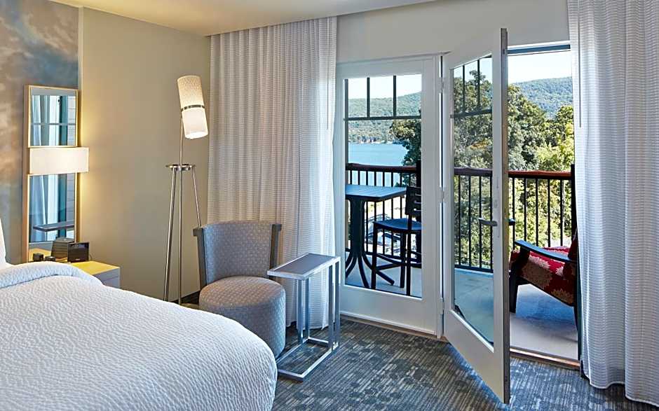 Courtyard by Marriott Lake George