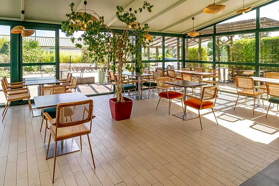 Sure Hotel by Best Western Valence Nord