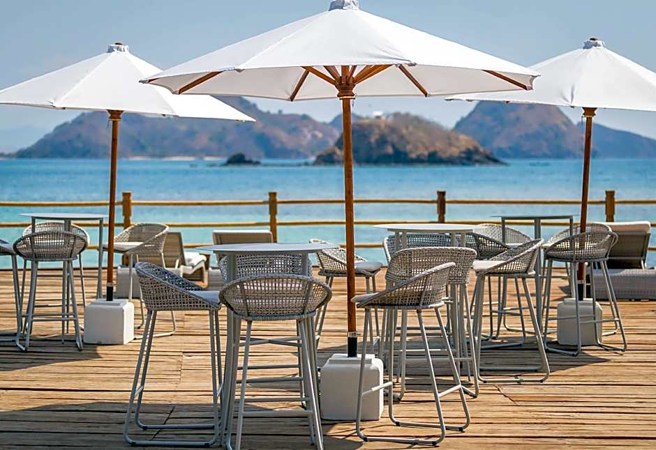 AYANA Komodo Waecicu Beach