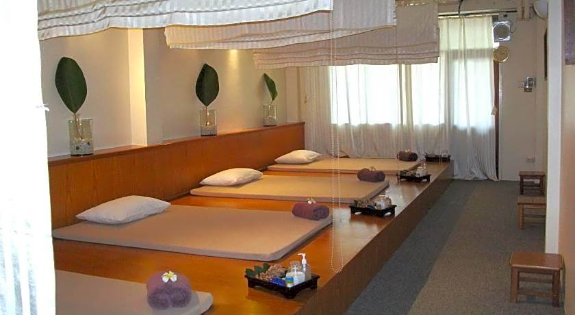 Long Beach Cha-Am Hotel