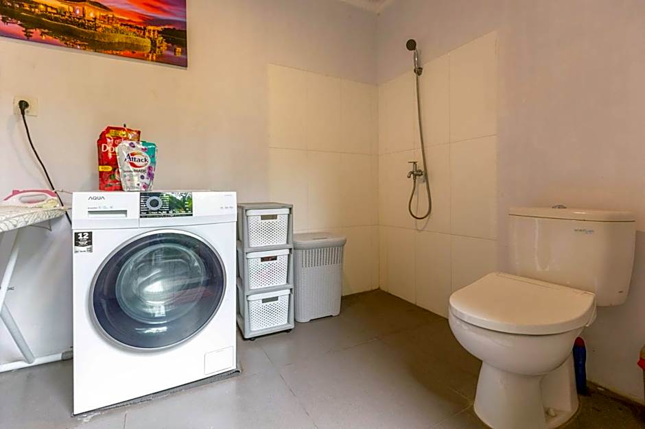 Villa Rosa - Spacious Oasis with Private Pool, close to Beach & Dining