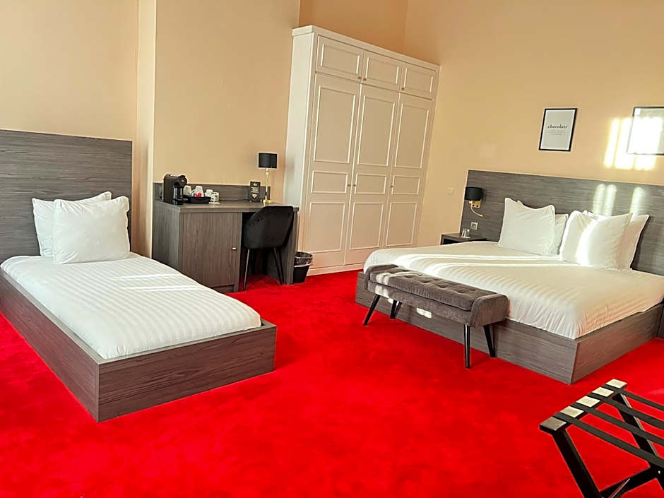 La Bourse Hotel