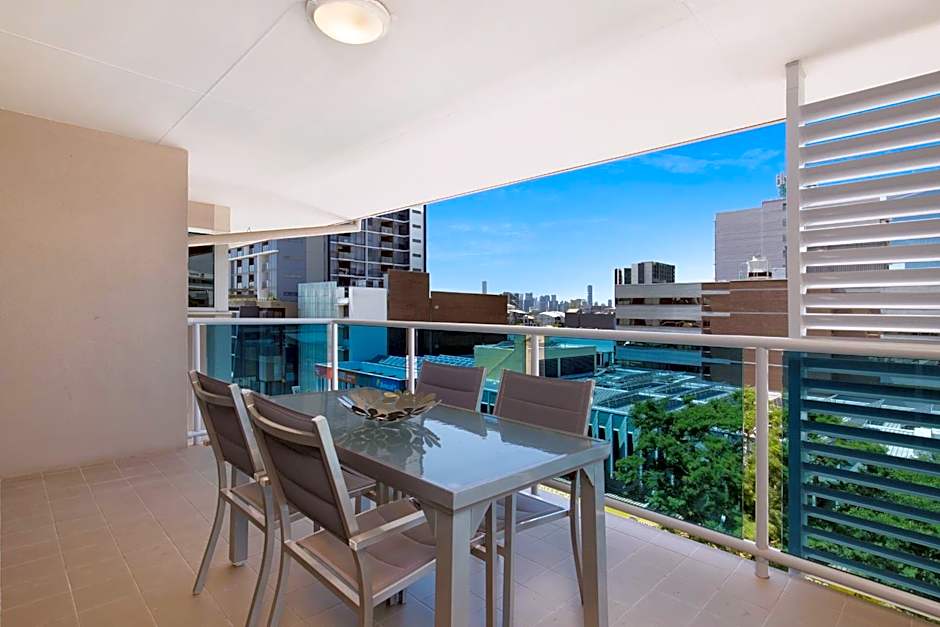 Jephson Hotel & Apartments